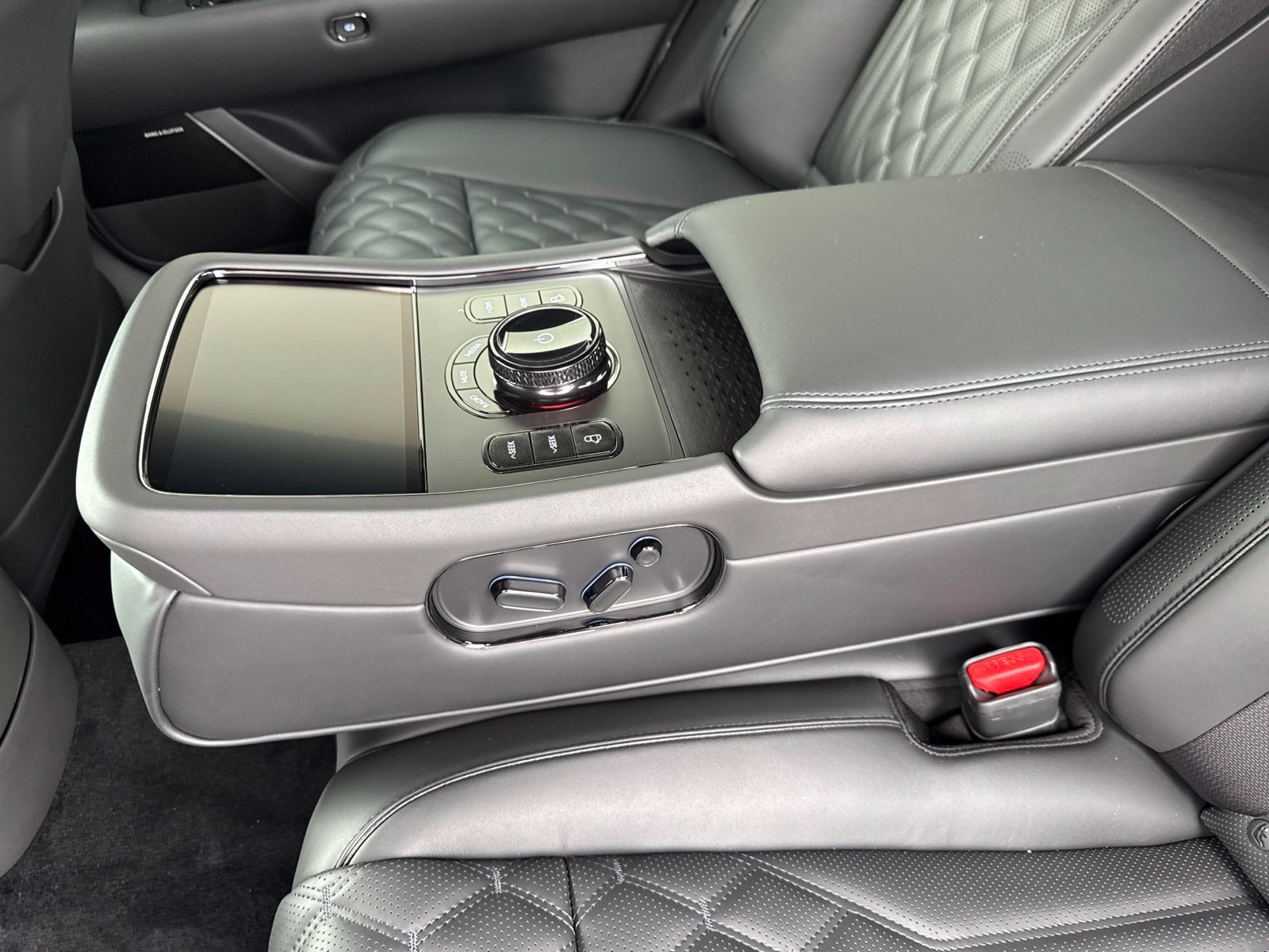 New 2026 Genesis G90 3.5T Prestige AWD/4WD image 15