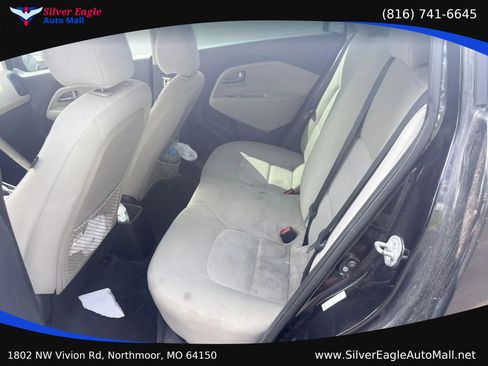 Used 2013 Kia Rio LX w/ PWR Pkg FWD image 8