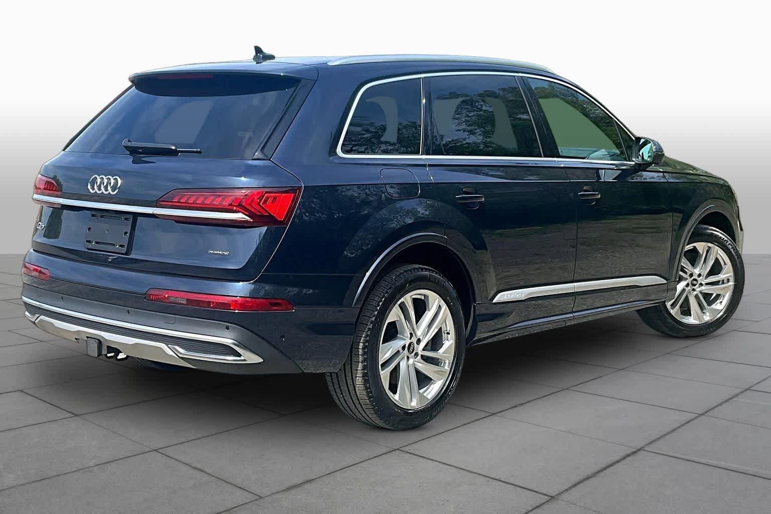 Used 2023 Audi Q7 3.0T Premium Plus w/ Premium Plus Package AWD/4WD image 13