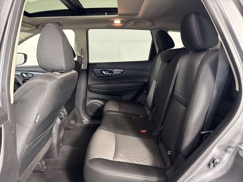 Used 2019 Nissan Rogue SV w/ Sun & Sound Touring Package AWD/4WD image 23