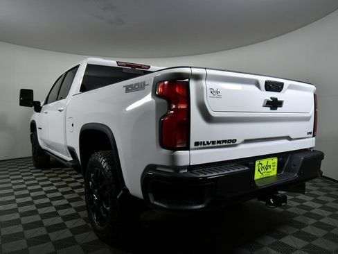 Used 2025 Chevrolet Silverado 3500 LTZ w/ LTZ Plus Package image 13