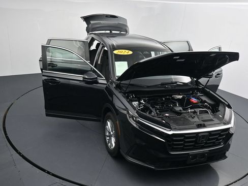 Used 2024 Honda CR-V EX image 36