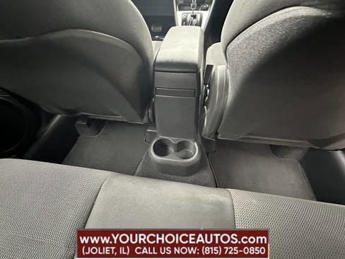 Used 2011 Dodge Caliber Mainstreet image 21