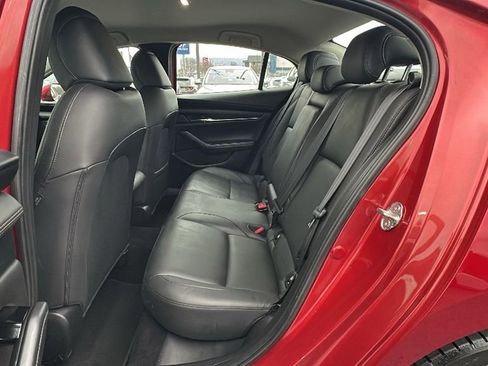 Used 2019 MAZDA MAZDA3 Sedan w/ Preferred Package image 13