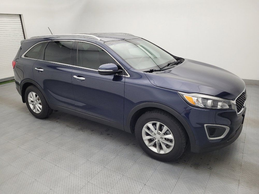 Used 2017 Kia Sorento FWD image 11