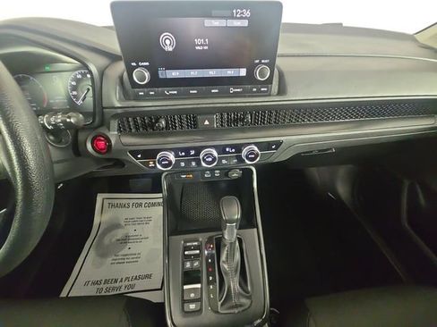 Used 2024 Honda CR-V EX image 11