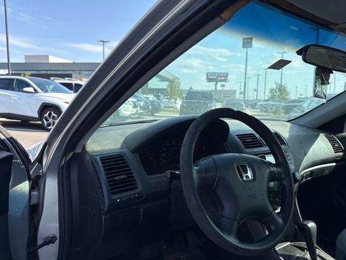 Used 2005 Honda Accord LX image 20