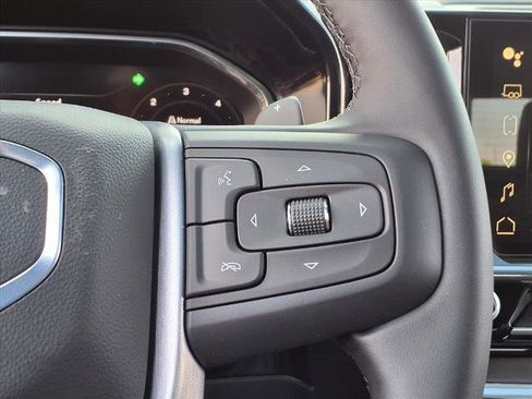 New 2026 GMC Sierra 1500 SLT image 13