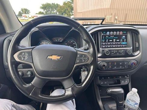 Used 2018 Chevrolet Colorado Z71 AWD/4WD image 13