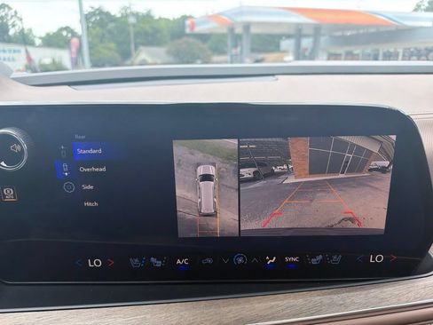New 2026 Chevrolet Suburban High Country RWD image 28