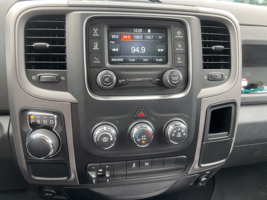 Used 2017 RAM 1500 Express RWD image 7