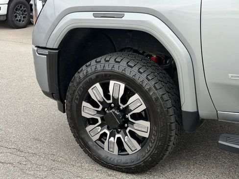 Used 2024 GMC Sierra 2500 Denali w/ Denali Reserve Package image 22