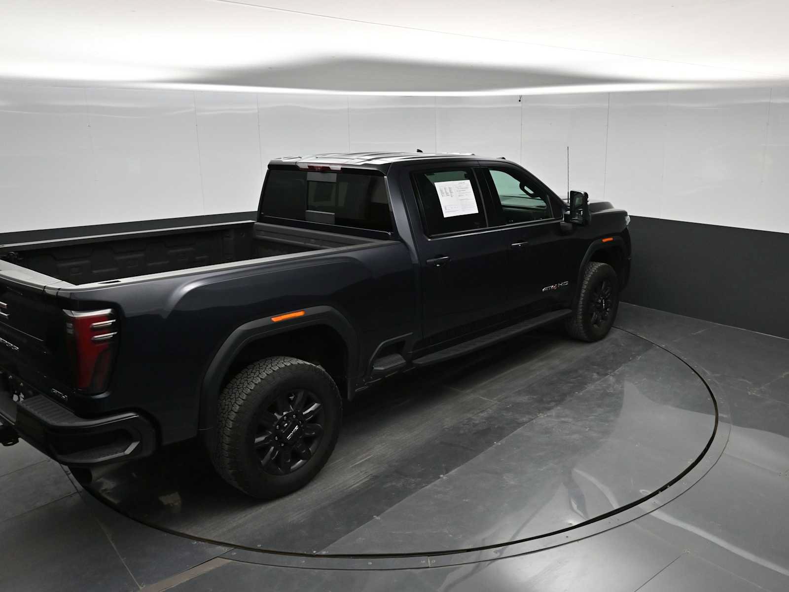 Used 2024 GMC Sierra 2500 AT4 w/ AT4 Premium Plus Package AWD/4WD image 39