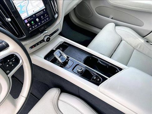 Used 2022 Volvo XC60 T8 Inscription w/ Advanced Package AWD/4WD image 14