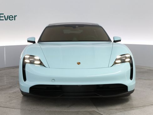 Used 2020 Porsche Taycan 4S image 3