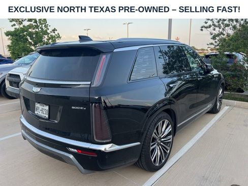 Used 2026 Cadillac Vistiq Premium Luxury w/ LPO, Floor Liner Package AWD/4WD image 7