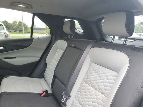 Used 2020 Chevrolet Equinox LS w/ LS Convenience Package FWD image 25