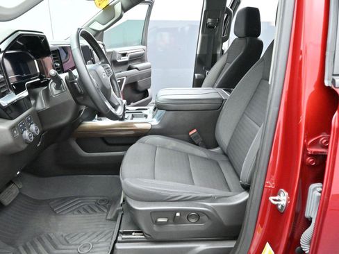 Used 2023 Chevrolet Silverado 1500 RST AWD/4WD image 12