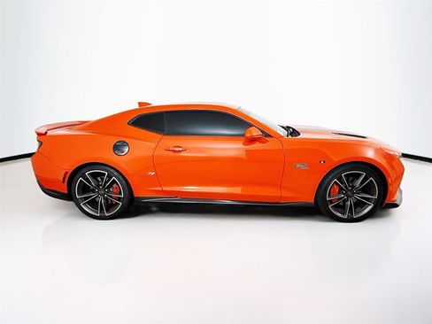 Used 2018 Chevrolet Camaro SS w/ Hot Wheels Edition image 14