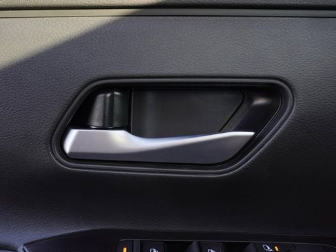 New 2026 Nissan Kicks SV image 9