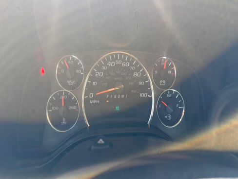 Used 2019 Chevrolet Express 3500 w/ Power Convenience Package RWD image 16