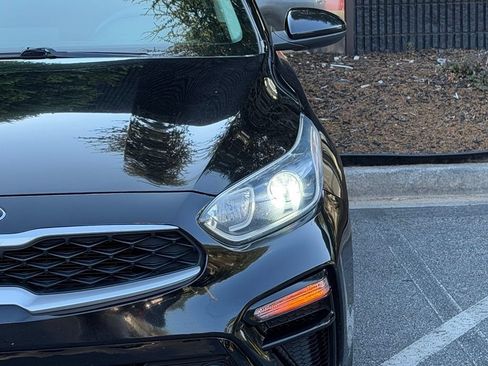 Used 2021 Kia Forte LXS FWD image 5