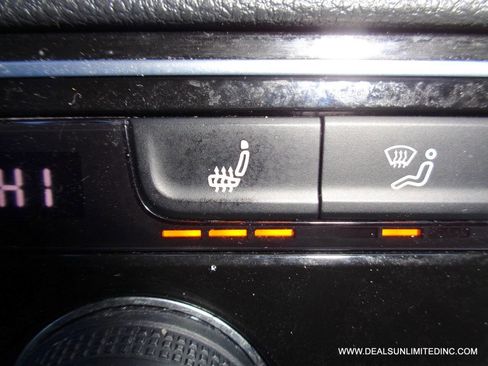 Used 2018 Volkswagen Atlas SEL image 12