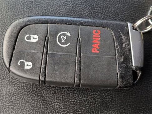 Used 2015 Dodge Journey Limited w/ Sun/Sound & Wheel Group image 36