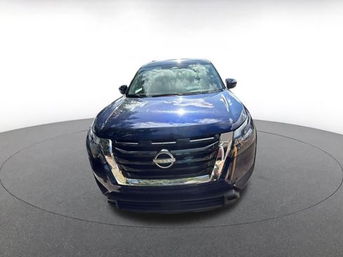 Used 2025 Nissan Pathfinder SV AWD/4WD image 3
