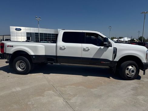 Used 2024 Ford F350 King Ranch AWD/4WD image 2