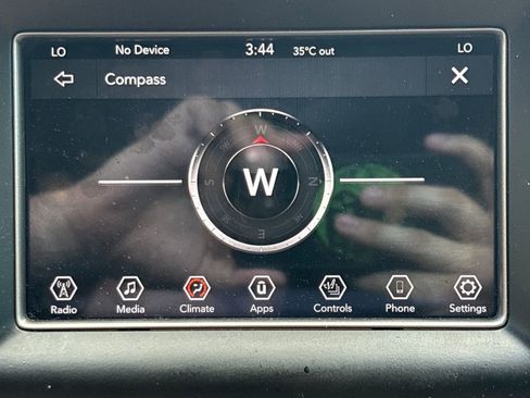 Used 2018 Jeep Grand Cherokee Laredo RWD image 24