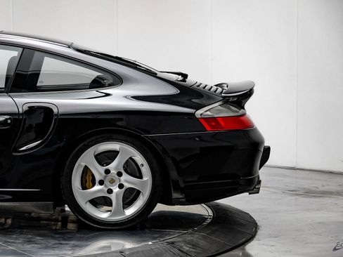 Used 2005 Porsche 911 Turbo S image 7