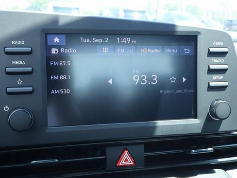 New 2025 Hyundai Elantra Sport image 3