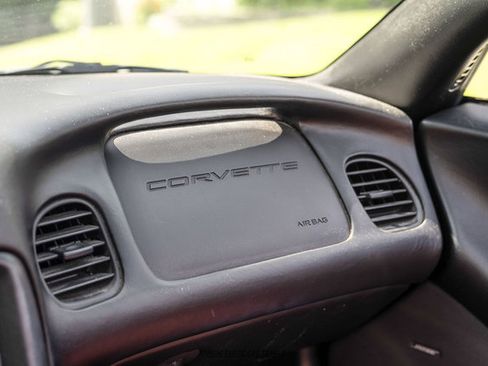 Used 2003 Chevrolet Corvette Convertible w/ Preferred Equipment Group1 RWD image 54
