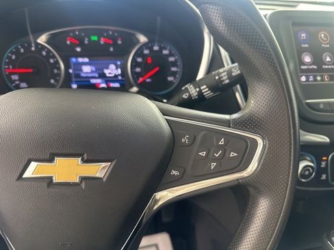 Used 2020 Chevrolet Equinox LT image 25