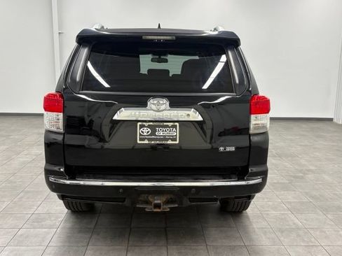 Used 2011 Toyota 4Runner SR5 w/ Convenience Pkg AWD/4WD image 3