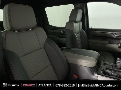 Used 2024 Chevrolet Silverado 1500 ZR2 image 28