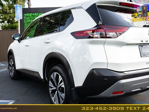 Used 2021 Nissan Rogue SV FWD image 9
