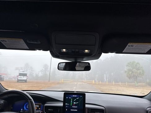 Used 2020 Ford Explorer ST w/ ST High-Performance Pack image 9