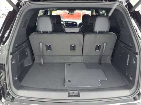 New 2026 Chevrolet Traverse LT image 7