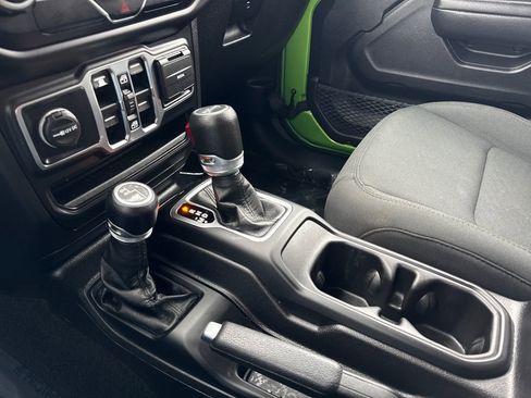 Used 2020 Jeep Wrangler Unlimited Sport S image 21