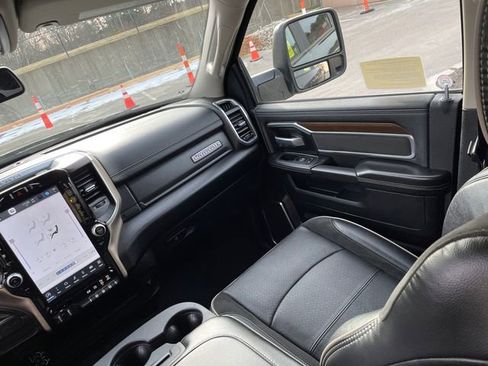 Used 2024 RAM 2500 Laramie image 24