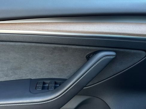 Used 2023 Tesla Model 3 Performance image 11