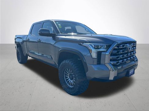 Used 2023 Toyota Tundra Platinum AWD/4WD image 5