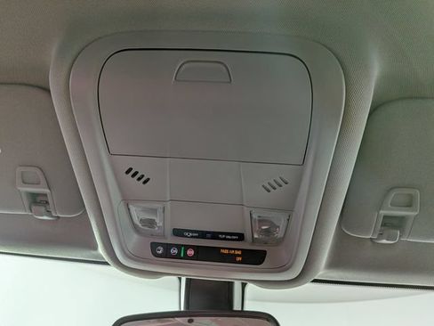 Used 2019 GMC Terrain SLE w/ Driver Convenience Package FWD image 21