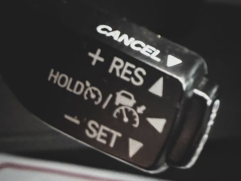 Used 2020 Toyota Sienna XLE AWD/4WD image 13