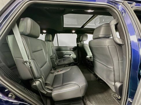 Certified 2024 Toyota Sequoia Platinum AWD/4WD image 30
