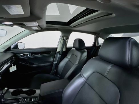 Used 2023 Honda Civic Touring image 21