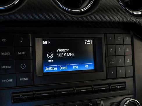 Used 2017 Ford Mustang Coupe image 26