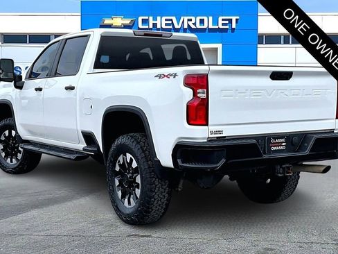 Used 2020 Chevrolet Silverado 2500 Custom w/ Custom Value Package image 4